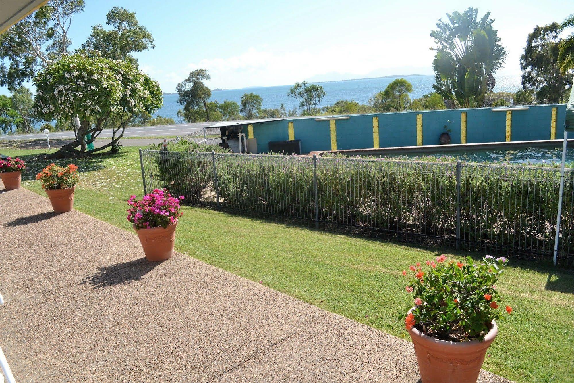 Ocean View Motel Bowen Eksteriør billede