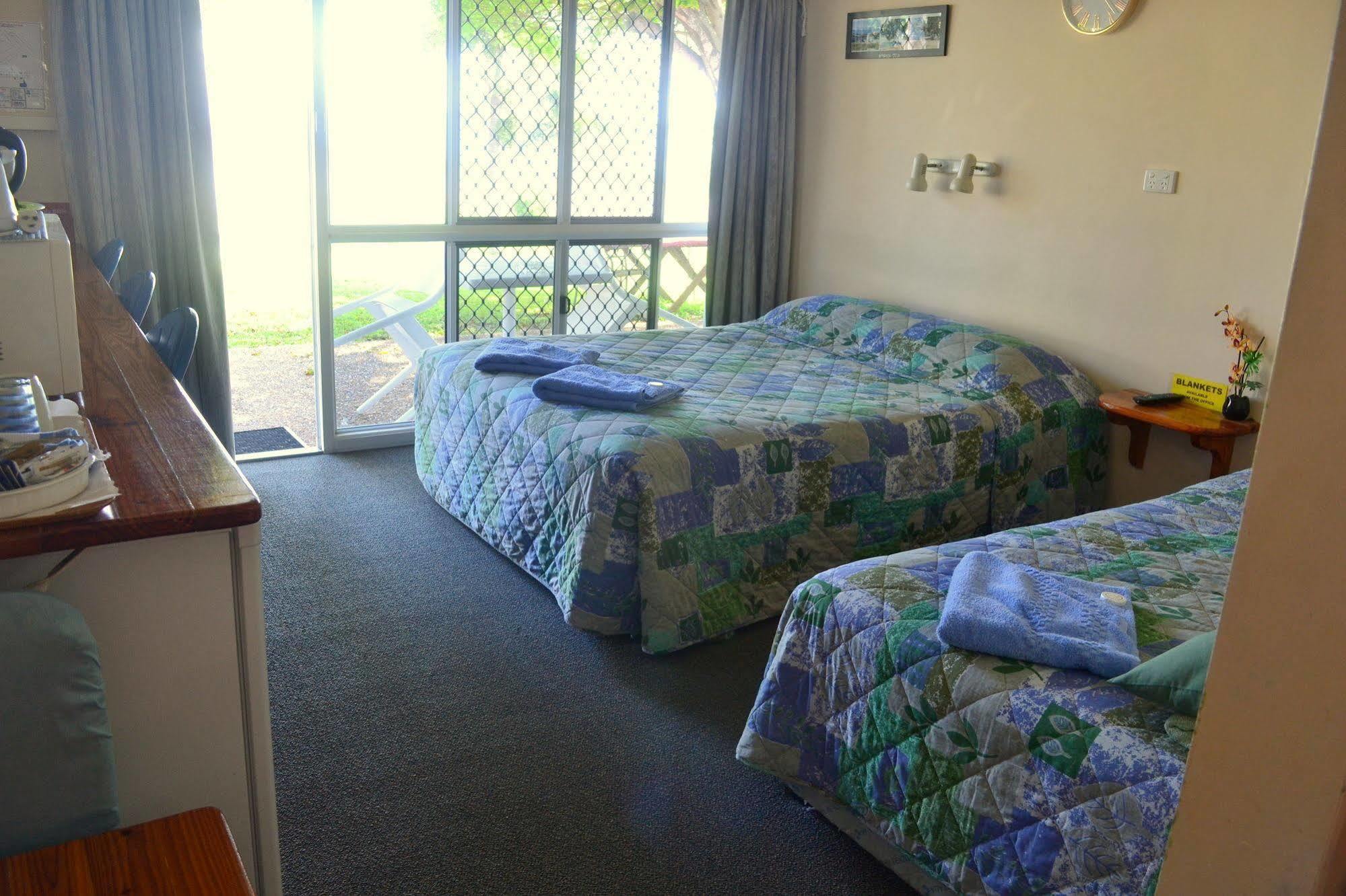 Ocean View Motel Bowen Eksteriør billede